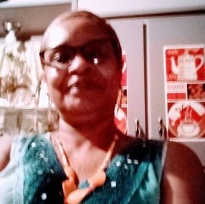 Meet your Posher, Johnnie